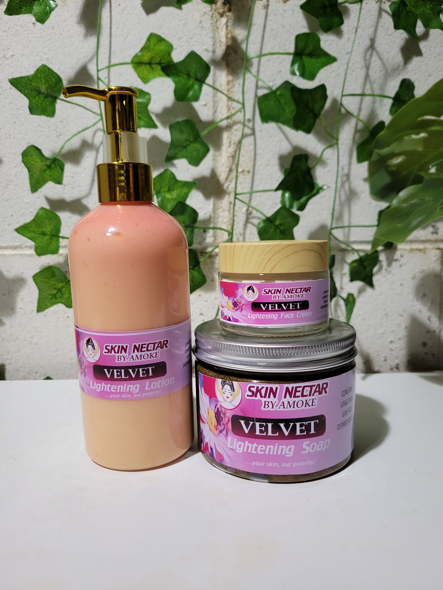 VELVET LIGHTENING SET